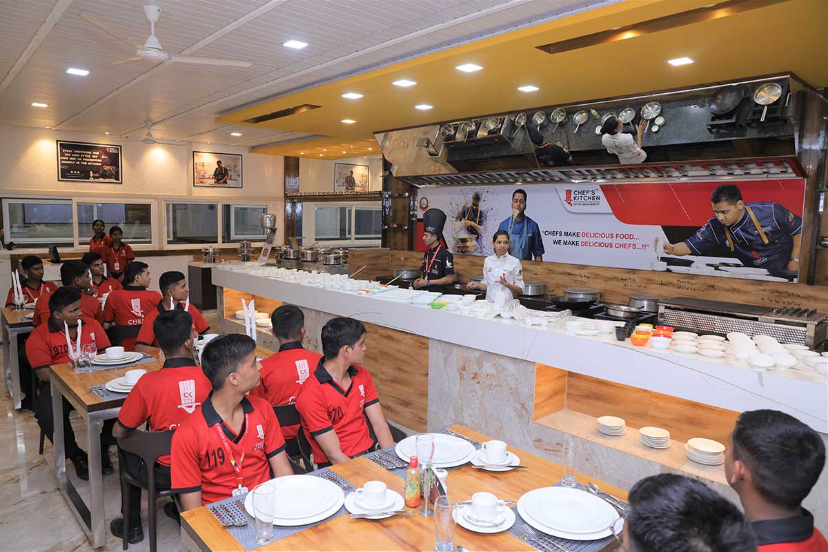F & B Service