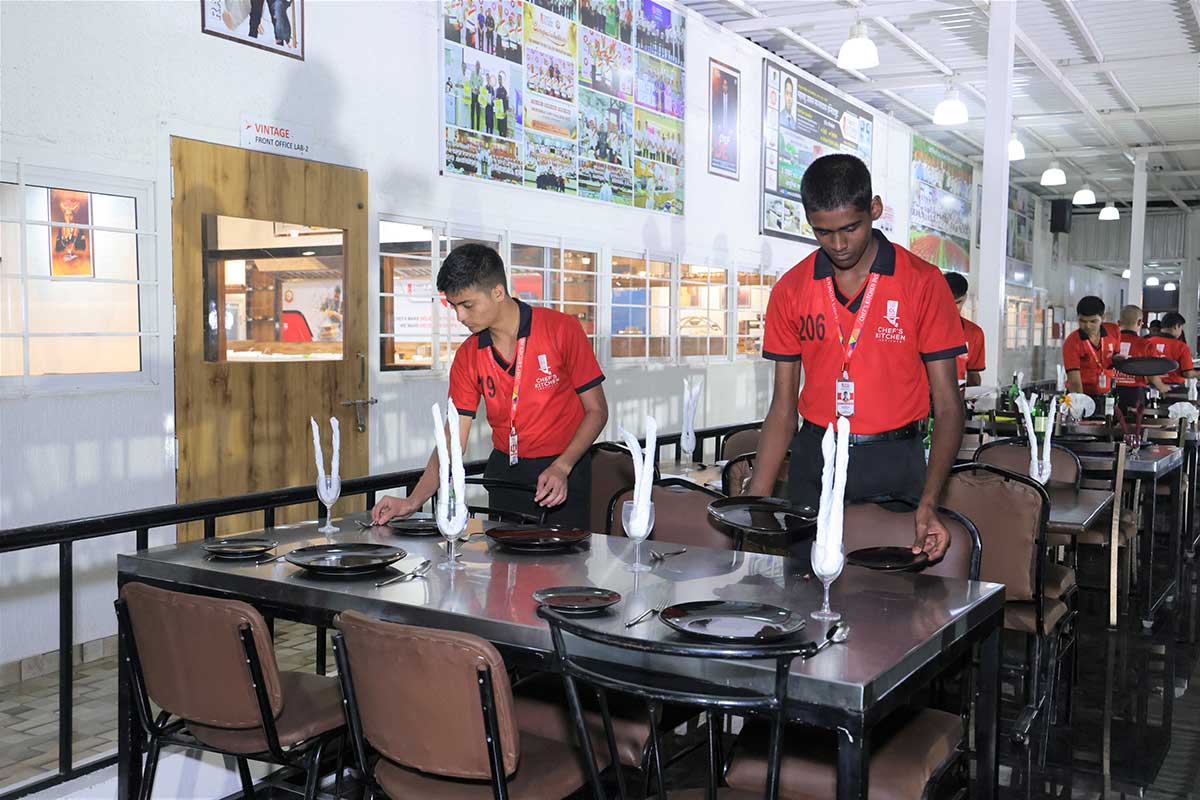F & B Service