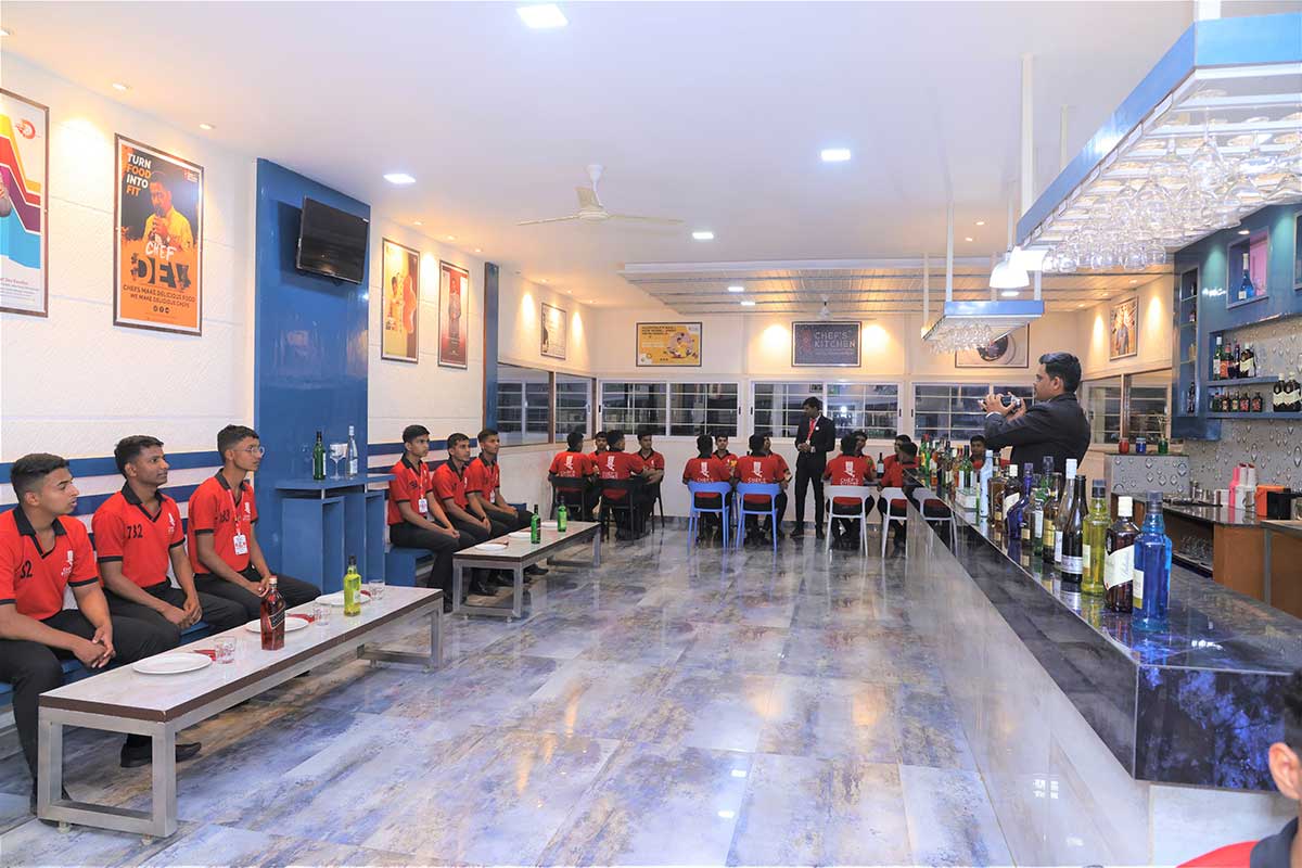 F & B Service