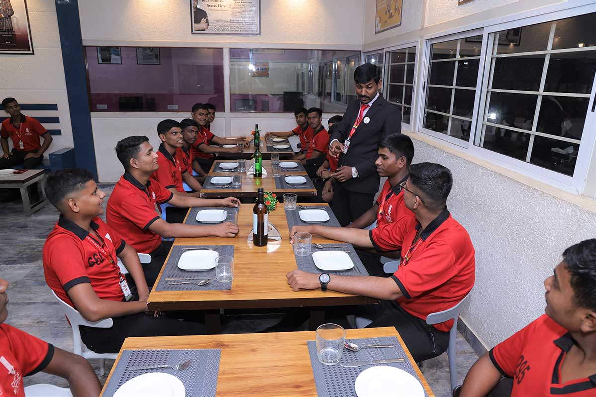F & B Service