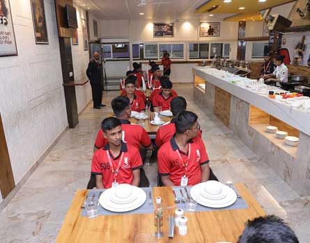 F & B Service