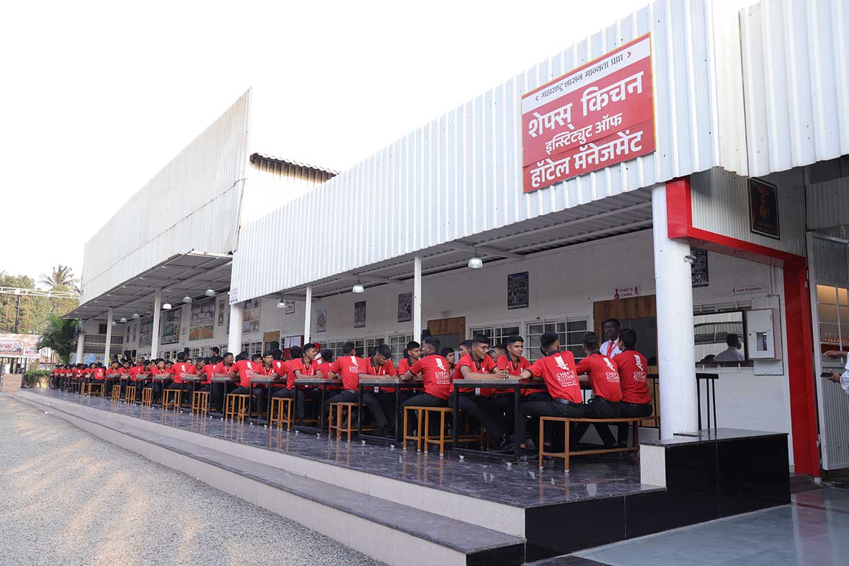 F & B Service